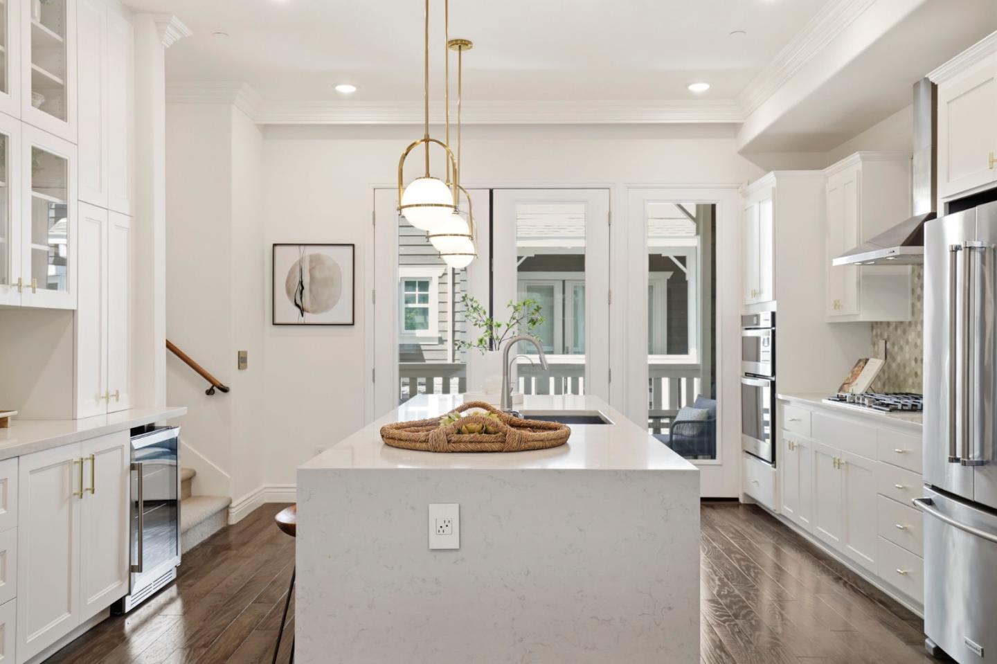 Detail Gallery Image 18 of 66 For 410 Encinal Ave, Menlo Park,  CA 94025 - 4 Beds | 3/1 Baths