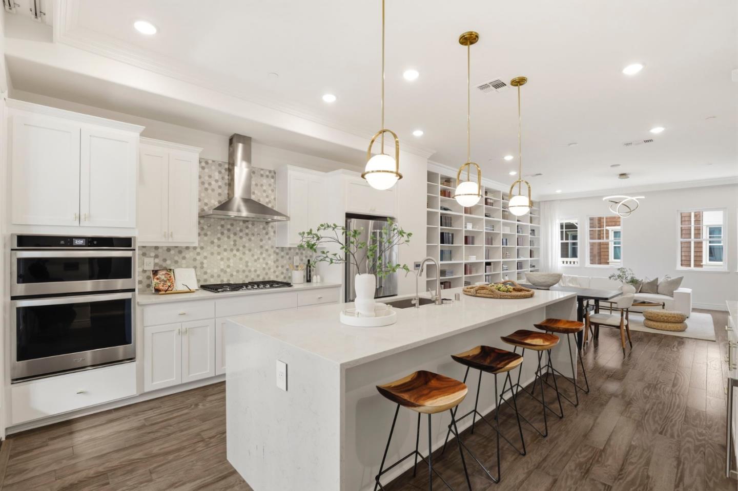 Detail Gallery Image 23 of 66 For 410 Encinal Ave, Menlo Park,  CA 94025 - 4 Beds | 3/1 Baths