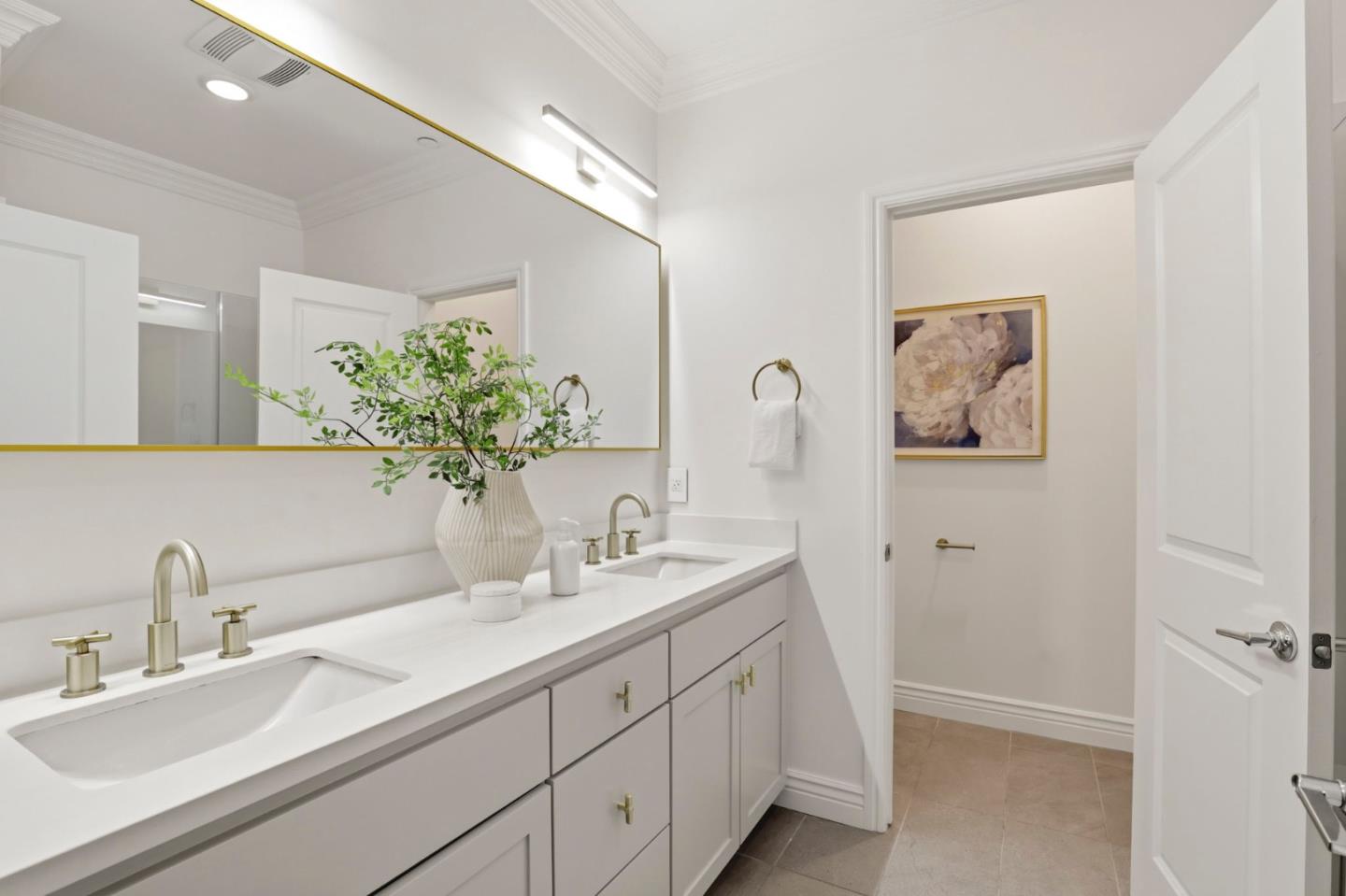 Detail Gallery Image 31 of 66 For 410 Encinal Ave, Menlo Park,  CA 94025 - 4 Beds | 3/1 Baths