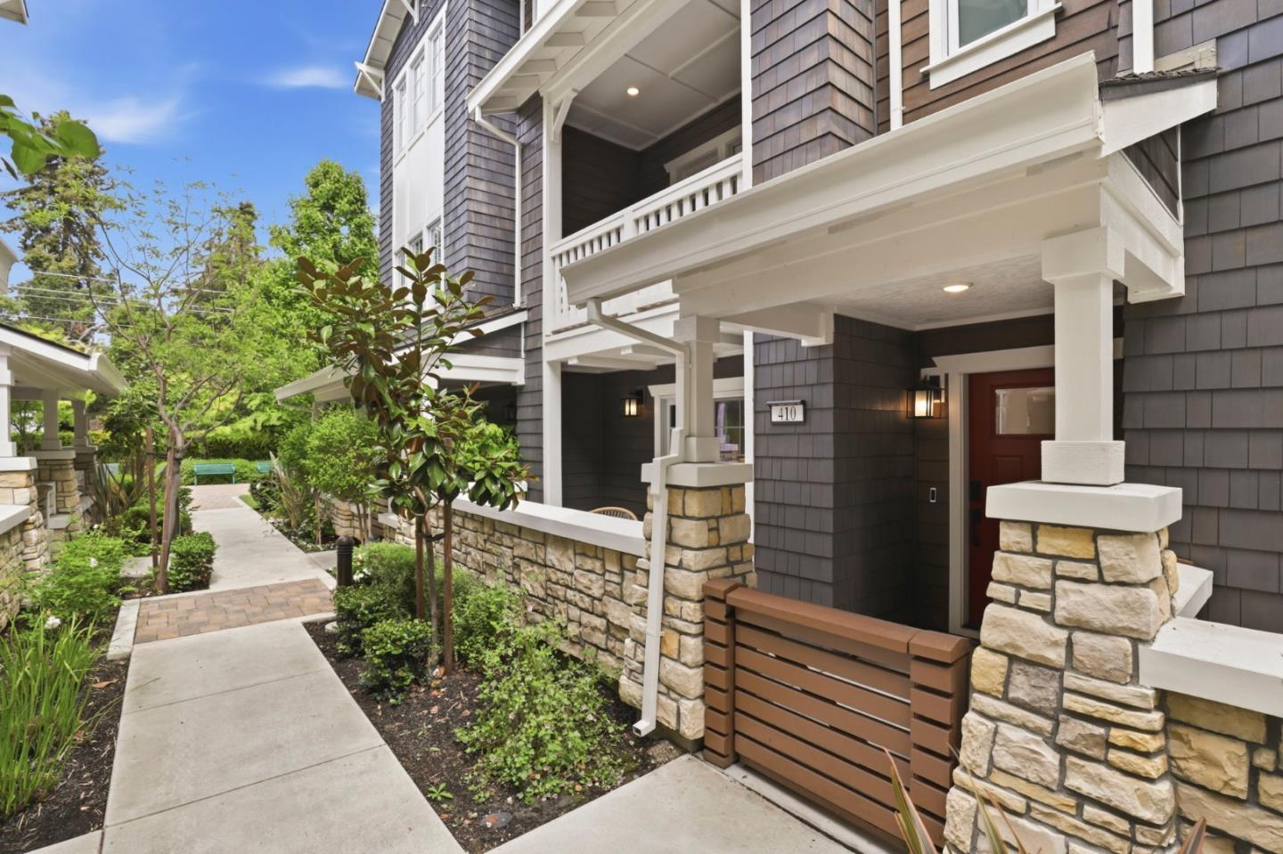 Detail Gallery Image 4 of 66 For 410 Encinal Ave, Menlo Park,  CA 94025 - 4 Beds | 3/1 Baths