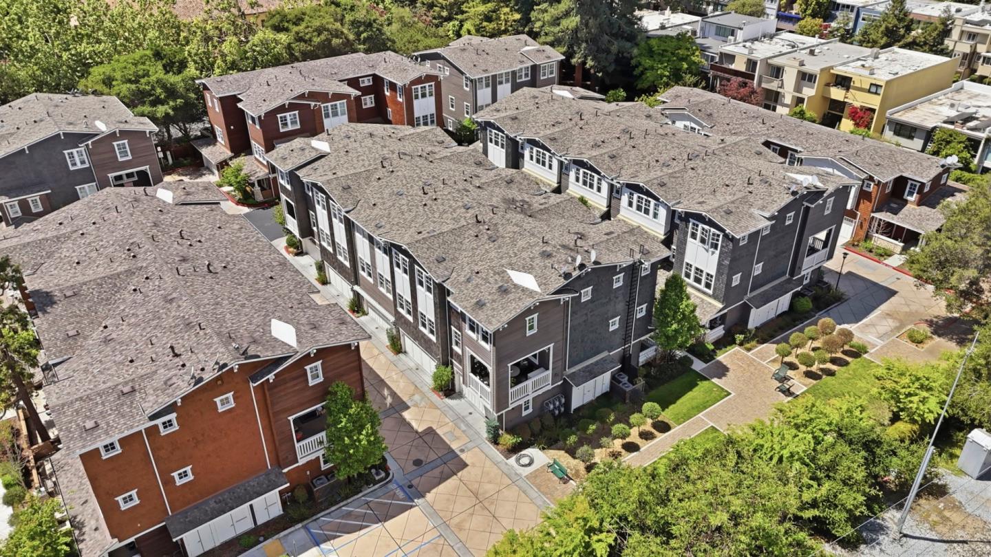 Detail Gallery Image 48 of 66 For 410 Encinal Ave, Menlo Park,  CA 94025 - 4 Beds | 3/1 Baths