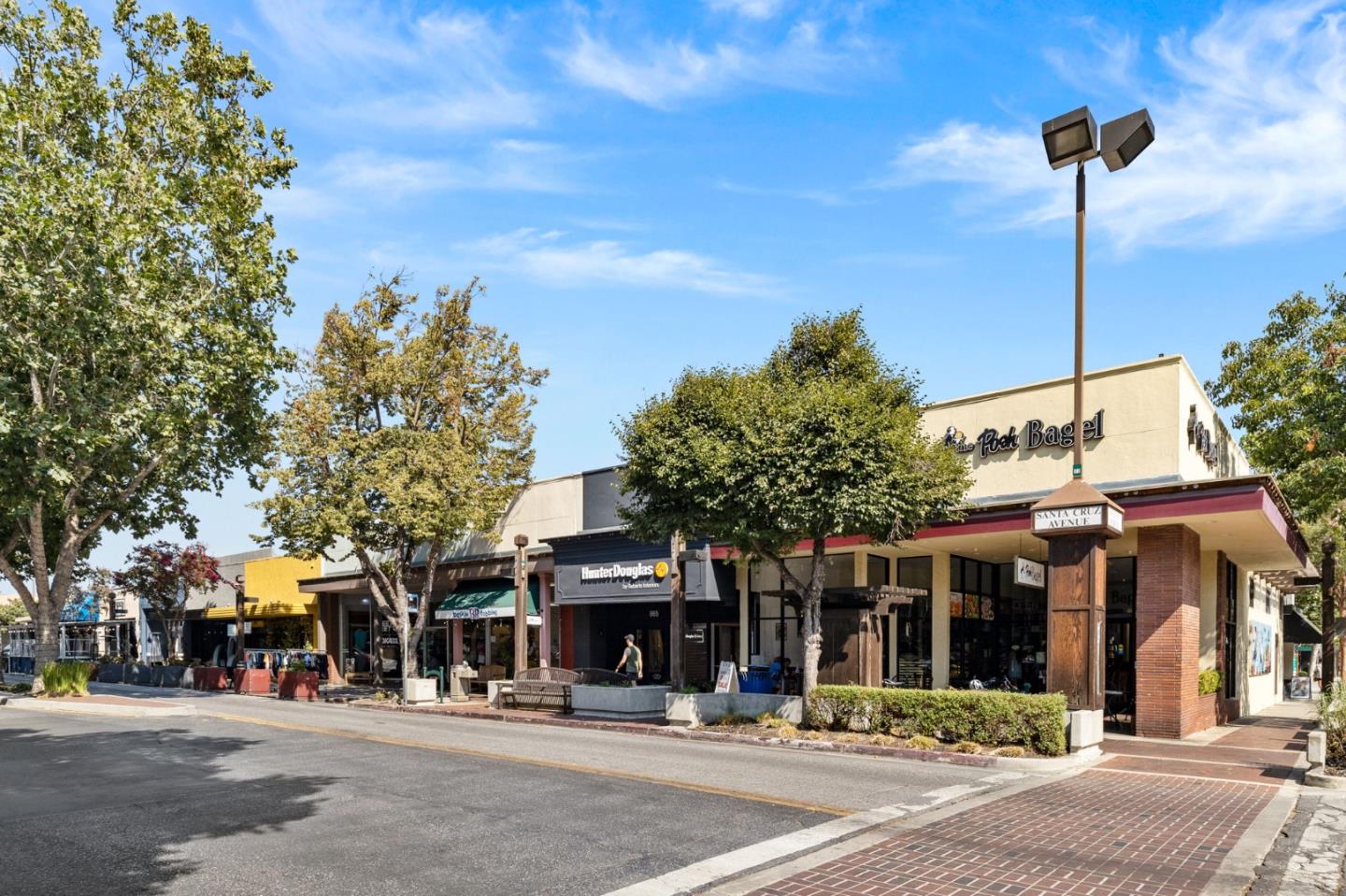 Detail Gallery Image 58 of 66 For 410 Encinal Ave, Menlo Park,  CA 94025 - 4 Beds | 3/1 Baths