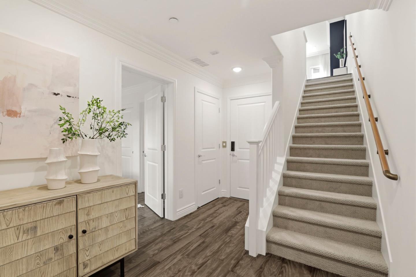 Detail Gallery Image 6 of 66 For 410 Encinal Ave, Menlo Park,  CA 94025 - 4 Beds | 3/1 Baths