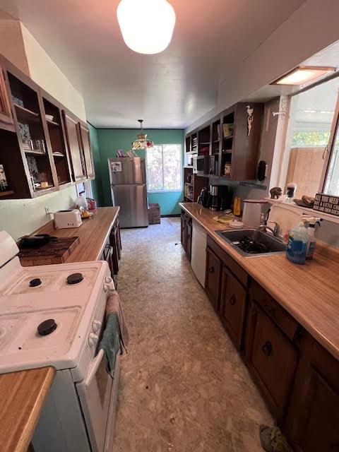 Detail Gallery Image 8 of 9 For 1541 Neston Way, Los Altos,  CA 94024 - 3 Beds | 1 Baths