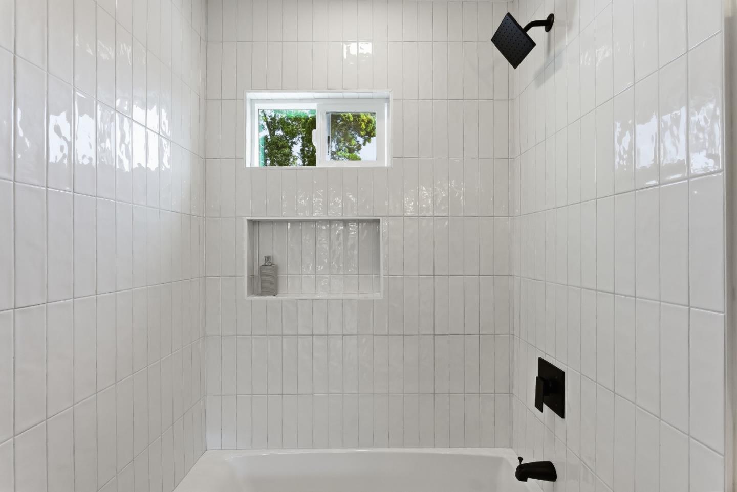 Detail Gallery Image 16 of 45 For 1414 Laurel, Santa Cruz,  CA 95060 - 3 Beds | 2 Baths