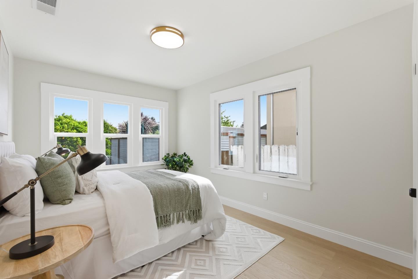 Detail Gallery Image 18 of 45 For 1414 Laurel, Santa Cruz,  CA 95060 - 3 Beds | 2 Baths