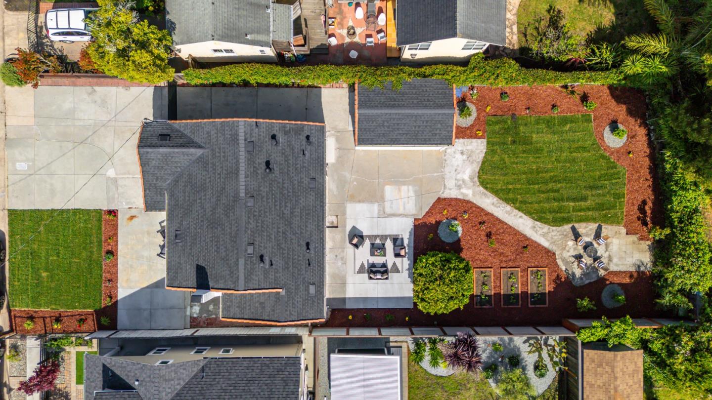 Detail Gallery Image 29 of 45 For 1414 Laurel, Santa Cruz,  CA 95060 - 3 Beds | 2 Baths