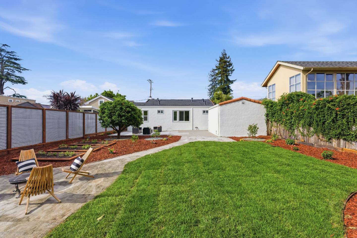 Detail Gallery Image 33 of 45 For 1414 Laurel, Santa Cruz,  CA 95060 - 3 Beds | 2 Baths