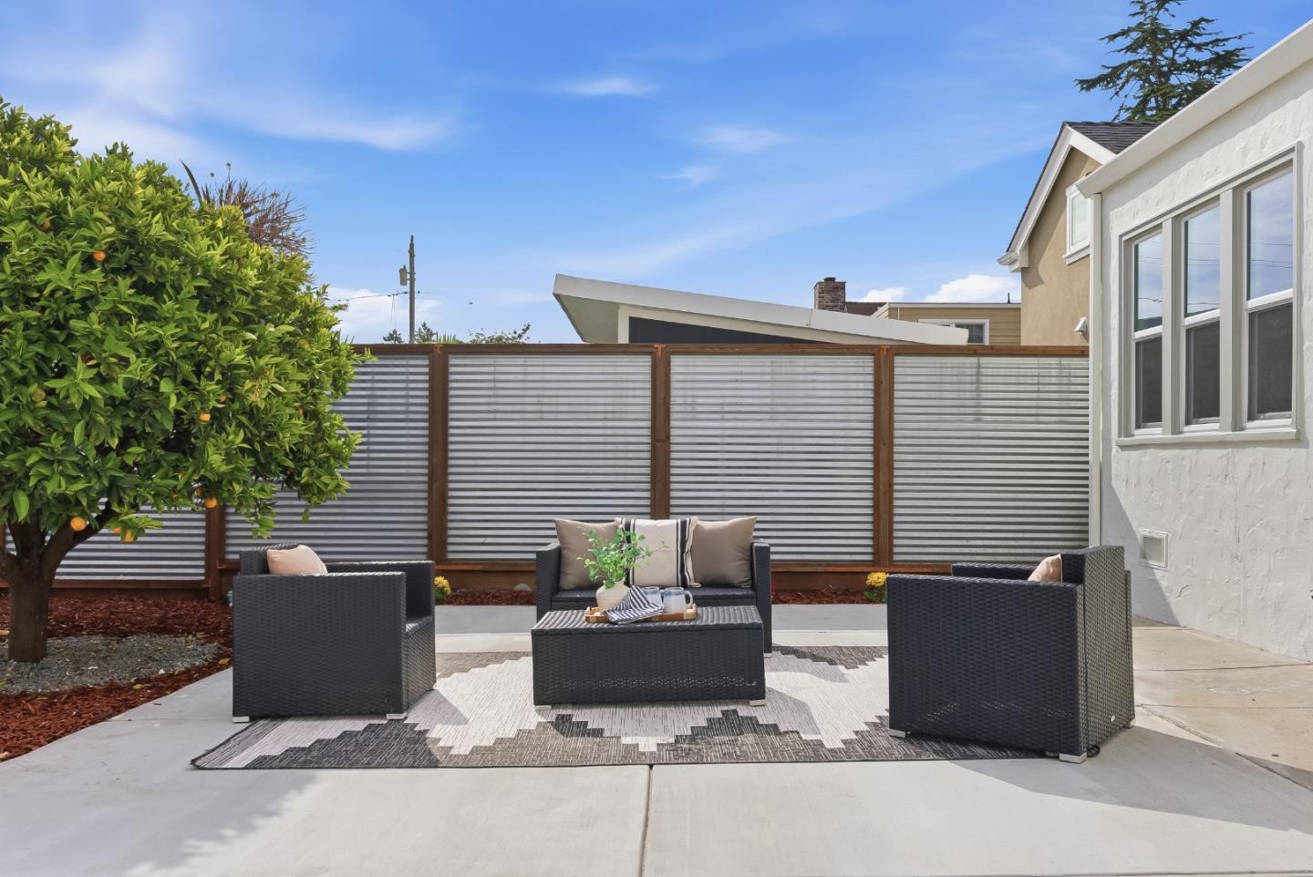 Detail Gallery Image 34 of 45 For 1414 Laurel, Santa Cruz,  CA 95060 - 3 Beds | 2 Baths