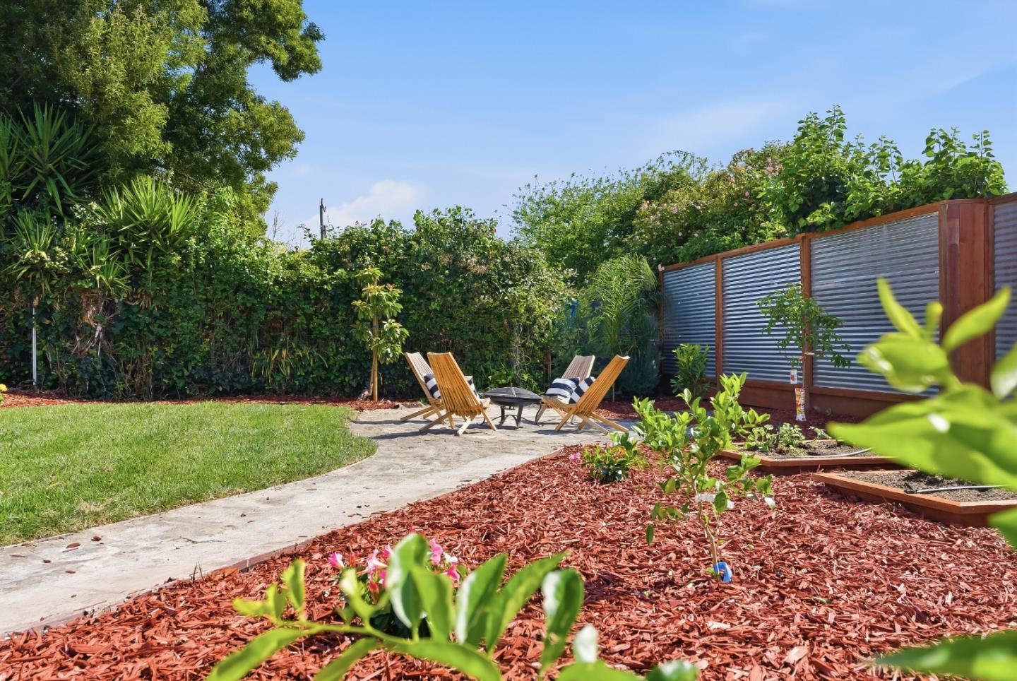 Detail Gallery Image 37 of 45 For 1414 Laurel, Santa Cruz,  CA 95060 - 3 Beds | 2 Baths