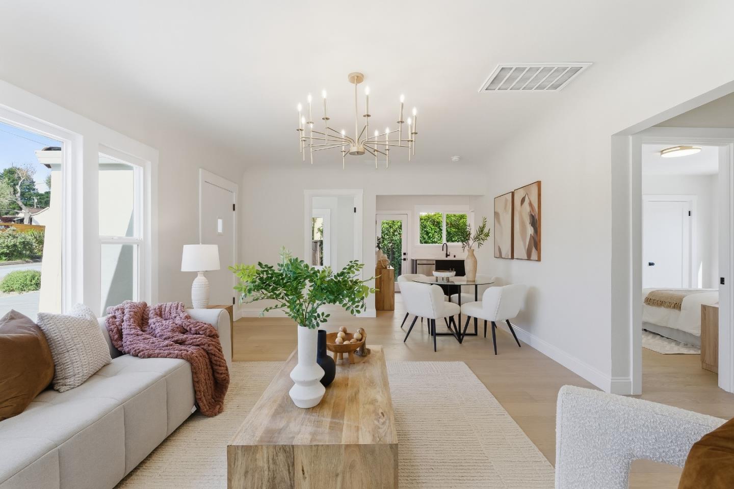 Detail Gallery Image 6 of 45 For 1414 Laurel, Santa Cruz,  CA 95060 - 3 Beds | 2 Baths