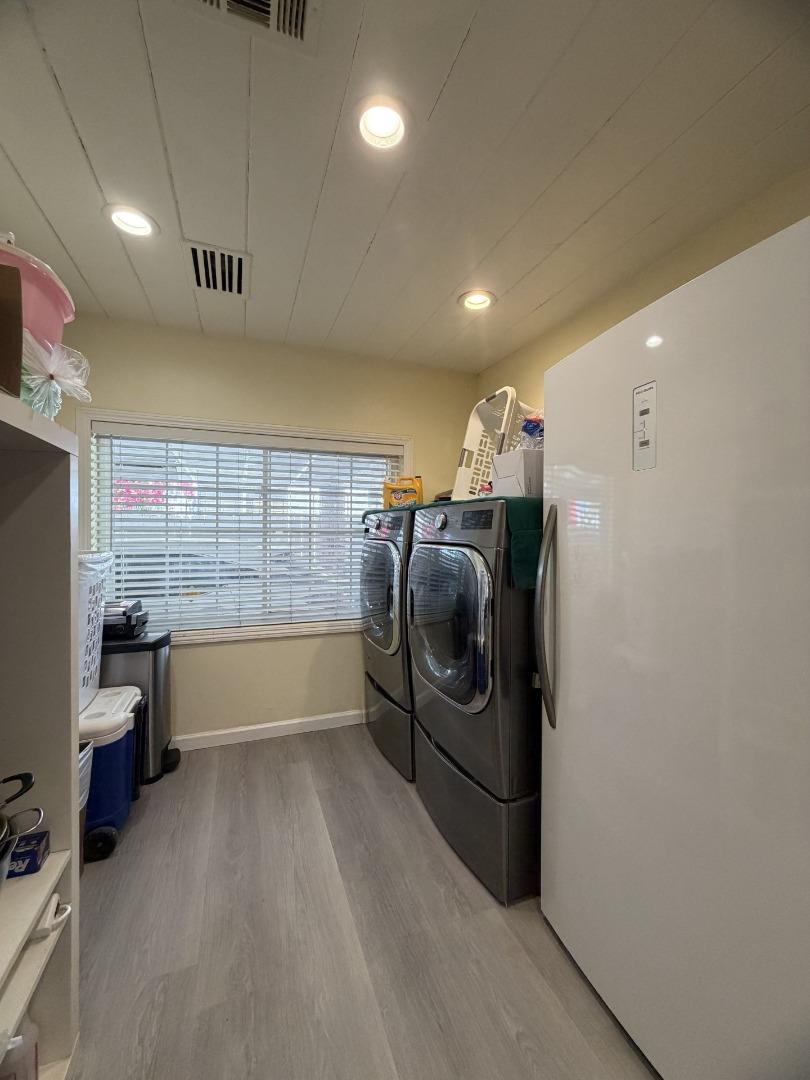 Detail Gallery Image 5 of 18 For 198 S Cragmont, San Jose,  CA 95127 - 3 Beds | 2 Baths