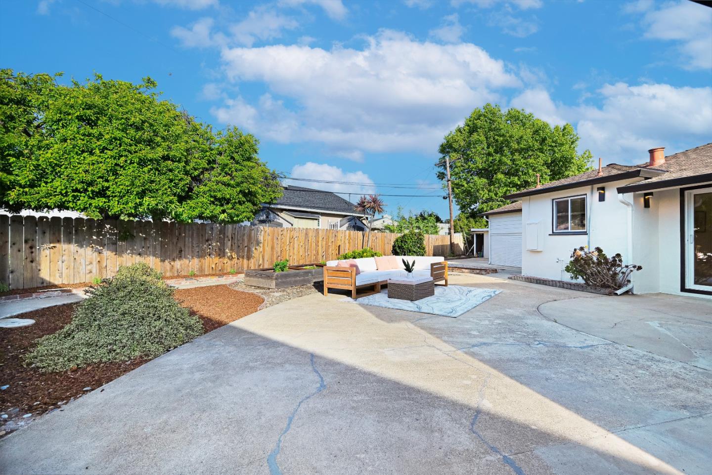 Detail Gallery Image 31 of 39 For 245 E 40th Ave, San Mateo,  CA 94403 - 3 Beds | 2 Baths