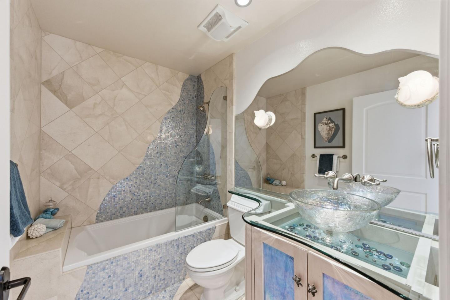 Detail Gallery Image 19 of 42 For 105 Calle El Padre, Los Gatos,  CA 95032 - 4 Beds | 3 Baths