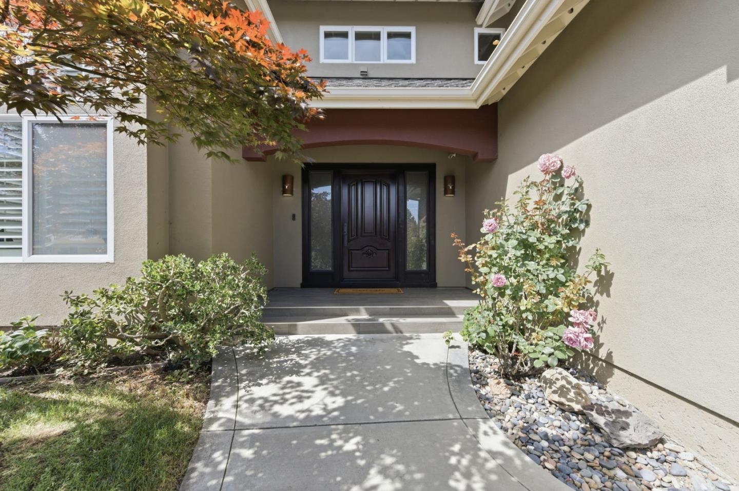 Detail Gallery Image 2 of 42 For 105 Calle El Padre, Los Gatos,  CA 95032 - 4 Beds | 3 Baths