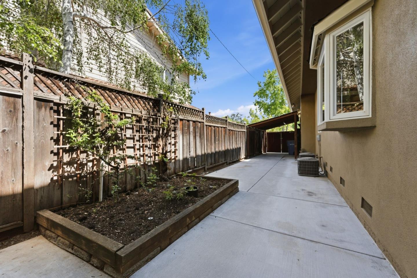 Detail Gallery Image 42 of 42 For 105 Calle El Padre, Los Gatos,  CA 95032 - 4 Beds | 3 Baths