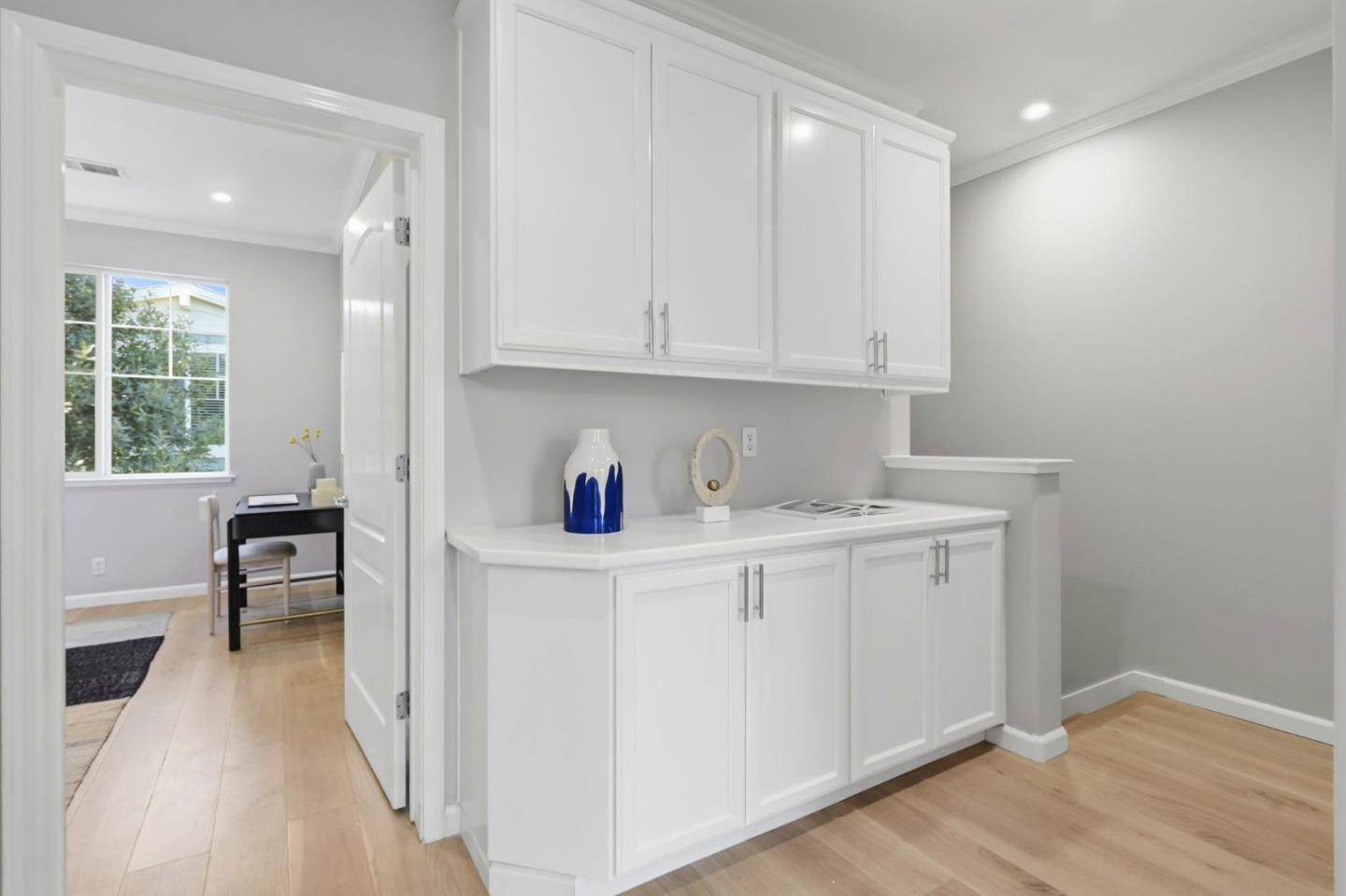 Detail Gallery Image 14 of 28 For 483 Tea Tree Ter, Sunnyvale,  CA 94086 - 3 Beds | 2/1 Baths