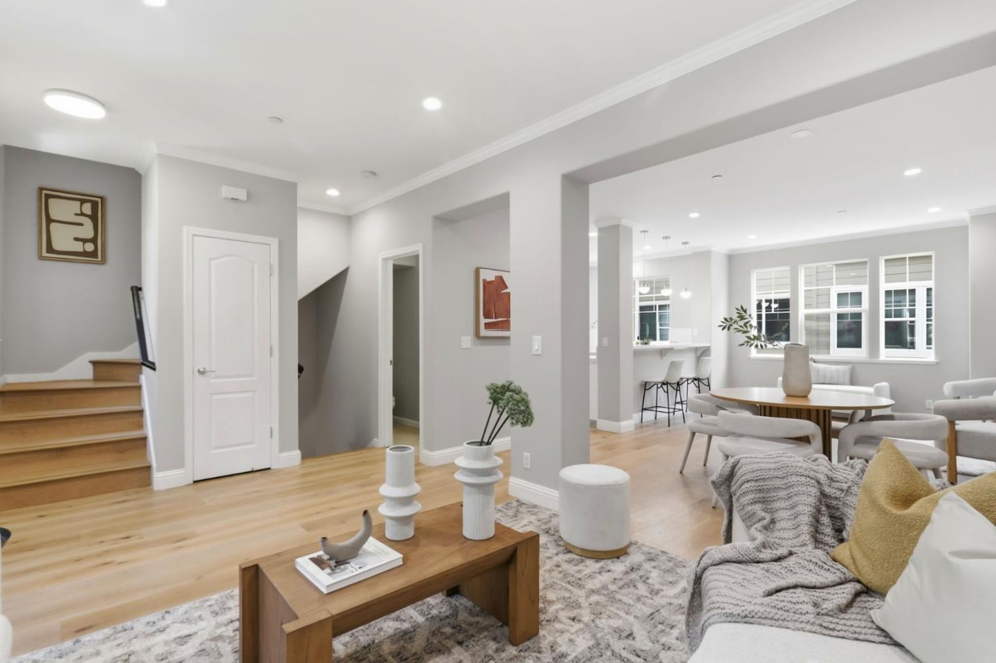 Detail Gallery Image 4 of 28 For 483 Tea Tree Ter, Sunnyvale,  CA 94086 - 3 Beds | 2/1 Baths