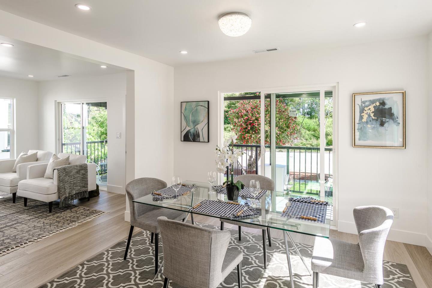 Detail Gallery Image 10 of 27 For 1307 California Dr, Burlingame,  CA 94010 - 3 Beds | 3 Baths