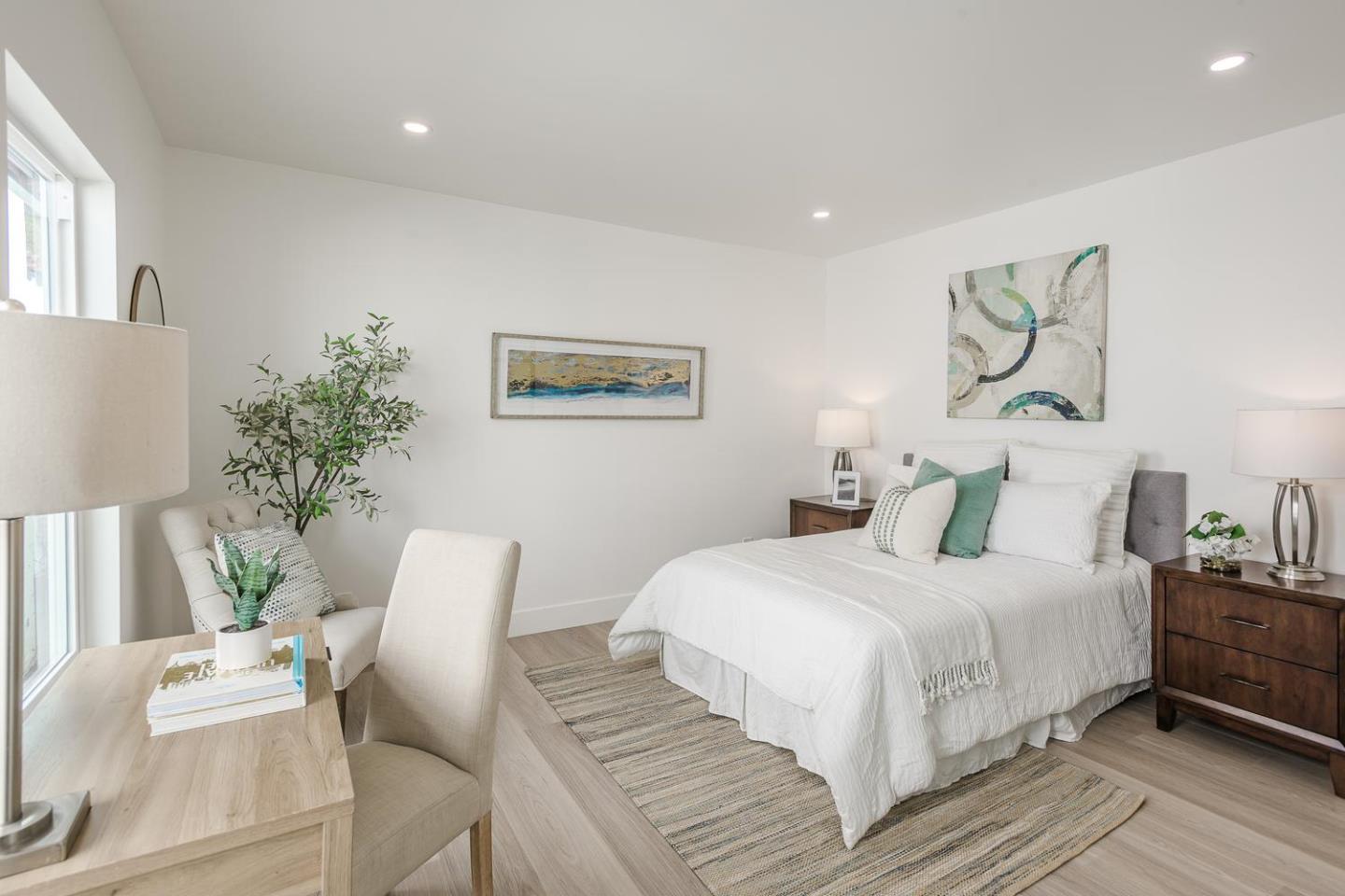 Detail Gallery Image 14 of 27 For 1307 California Dr, Burlingame,  CA 94010 - 3 Beds | 3 Baths