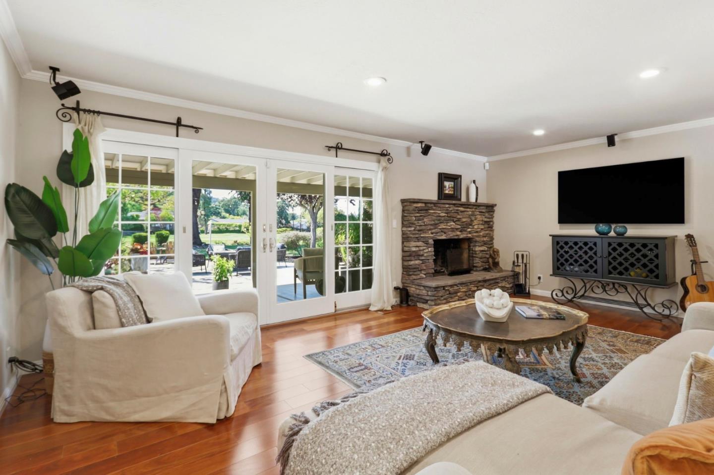 Detail Gallery Image 14 of 15 For 6613 Crystal Springs Dr, San Jose,  CA 95120 - 3 Beds | 2 Baths