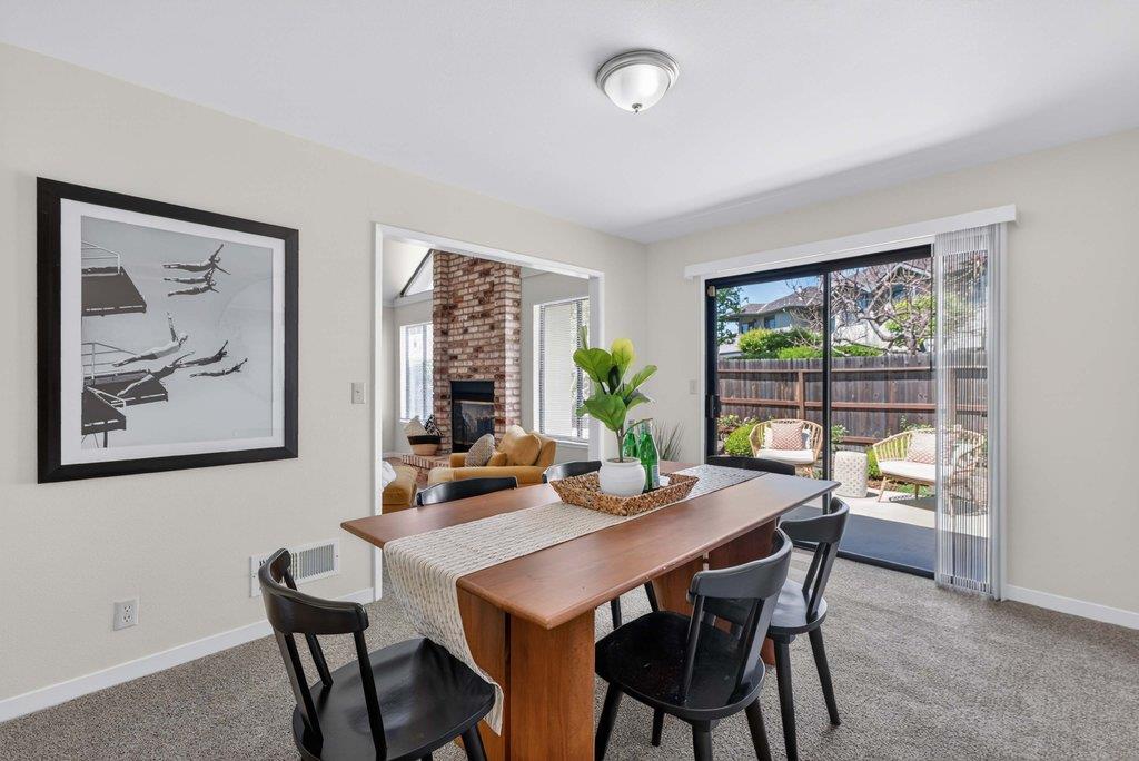 Detail Gallery Image 12 of 43 For 112 Nissen Rd #4,  Salinas,  CA 93901 - 3 Beds | 2 Baths