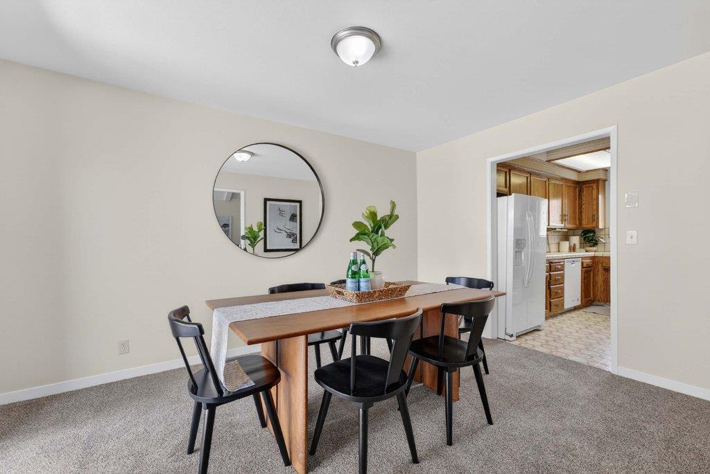 Detail Gallery Image 14 of 43 For 112 Nissen Rd #4,  Salinas,  CA 93901 - 3 Beds | 2 Baths