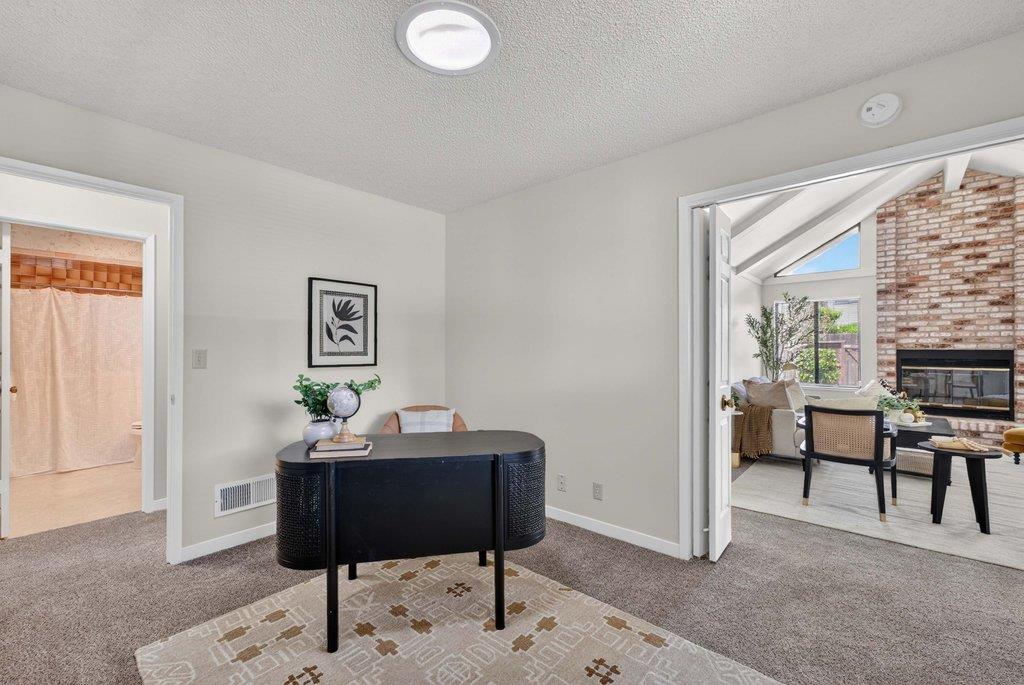 Detail Gallery Image 19 of 43 For 112 Nissen Rd #4,  Salinas,  CA 93901 - 3 Beds | 2 Baths