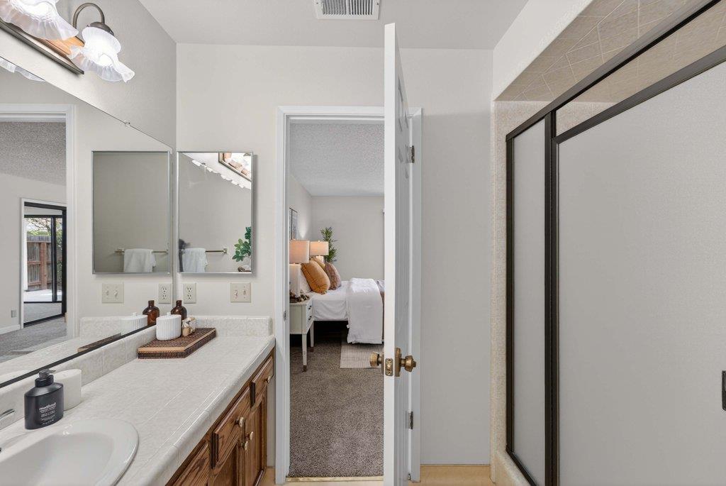 Detail Gallery Image 25 of 43 For 112 Nissen Rd #4,  Salinas,  CA 93901 - 3 Beds | 2 Baths