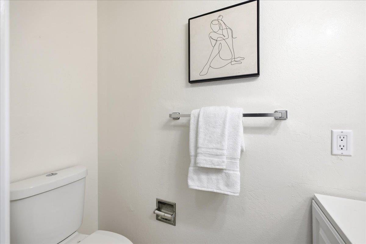 Detail Gallery Image 19 of 43 For 436 Sierra Vista Ave #8,  Mountain View,  CA 94043 - 2 Beds | 2/1 Baths