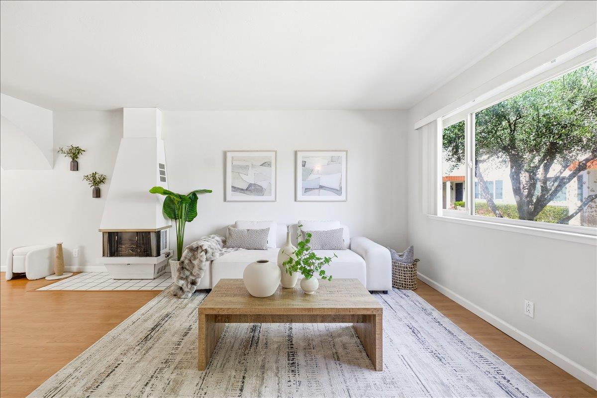 Detail Gallery Image 2 of 43 For 436 Sierra Vista Ave #8,  Mountain View,  CA 94043 - 2 Beds | 2/1 Baths