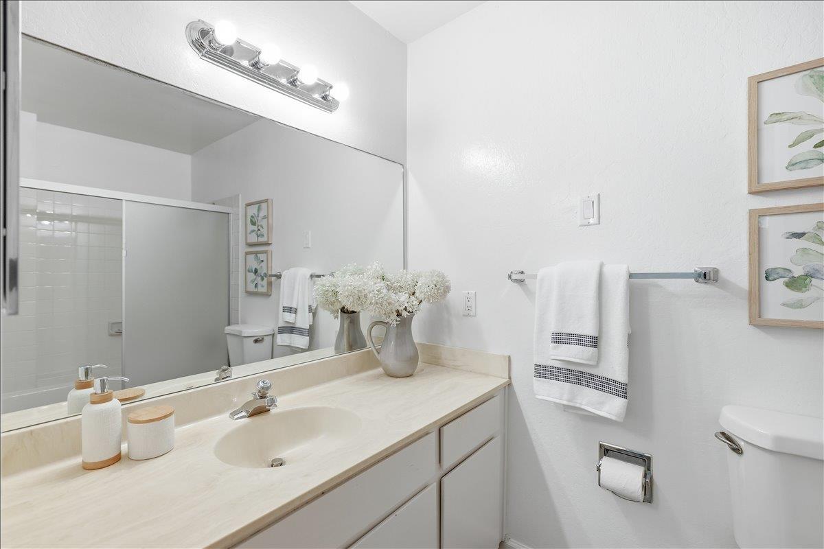 Detail Gallery Image 29 of 43 For 436 Sierra Vista Ave #8,  Mountain View,  CA 94043 - 2 Beds | 2/1 Baths