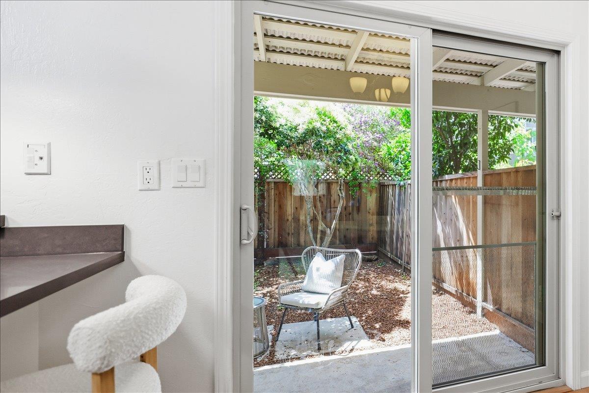 Detail Gallery Image 33 of 43 For 436 Sierra Vista Ave #8,  Mountain View,  CA 94043 - 2 Beds | 2/1 Baths