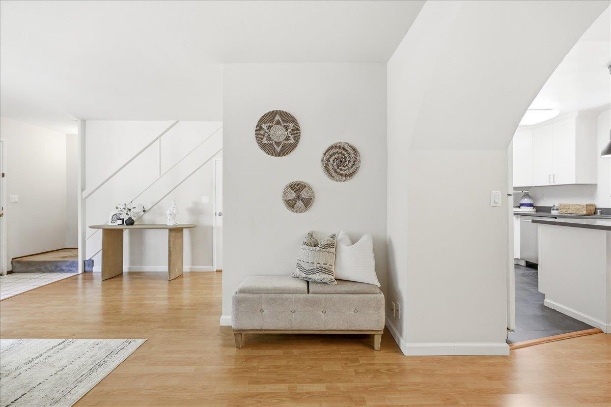 Detail Gallery Image 9 of 43 For 436 Sierra Vista Ave #8,  Mountain View,  CA 94043 - 2 Beds | 2/1 Baths