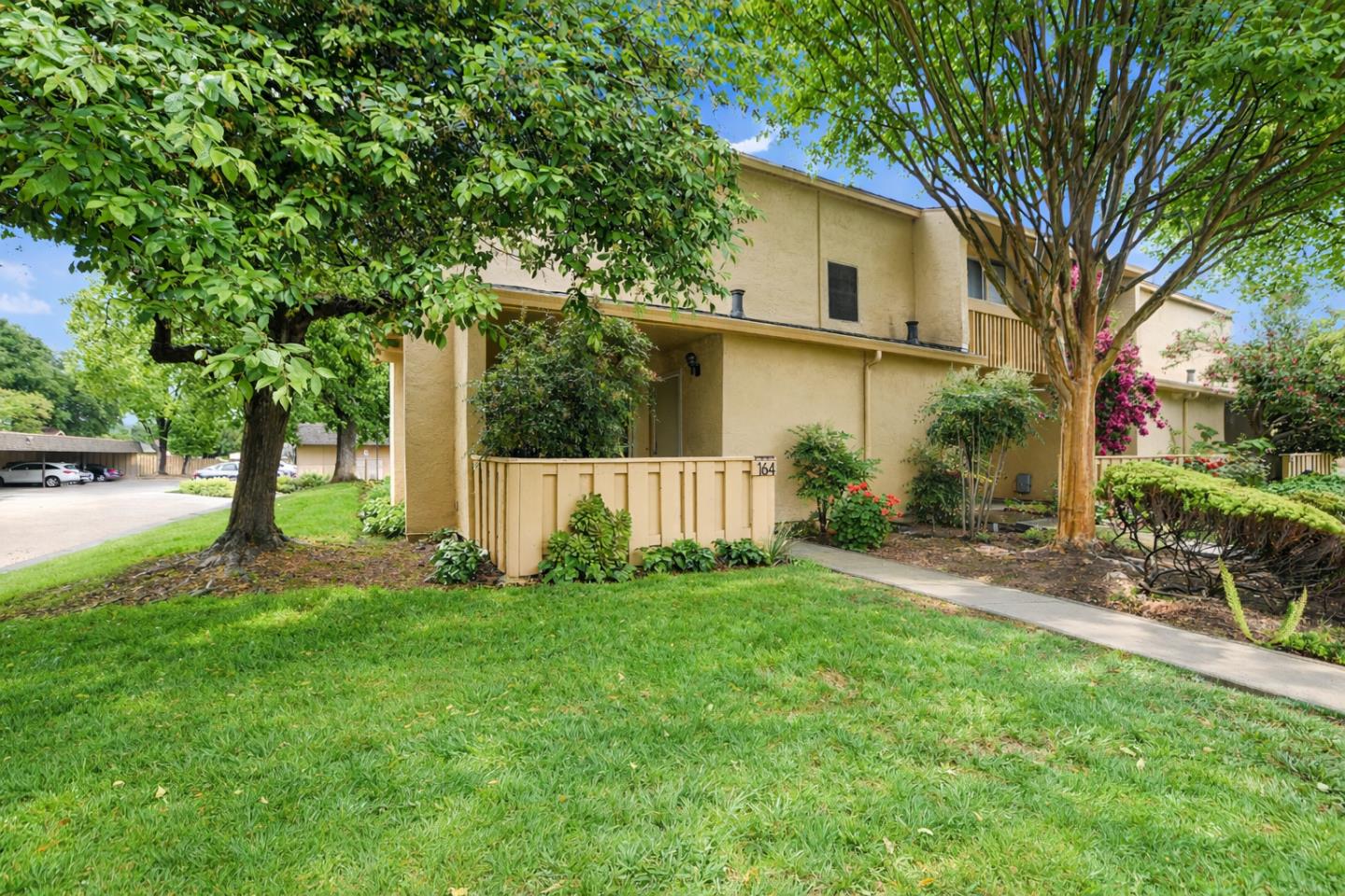 Detail Gallery Image 13 of 21 For 125 Connemara Way #164,  Sunnyvale,  CA 94087 - 2 Beds | 1/1 Baths