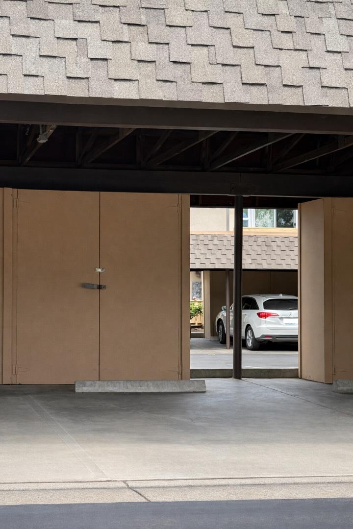 Detail Gallery Image 20 of 21 For 125 Connemara Way #164,  Sunnyvale,  CA 94087 - 2 Beds | 1/1 Baths