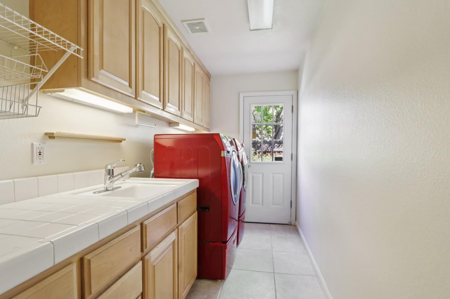 Detail Gallery Image 33 of 66 For 5867 Gleneagles Cir, San Jose,  CA 95138 - 4 Beds | 4/1 Baths