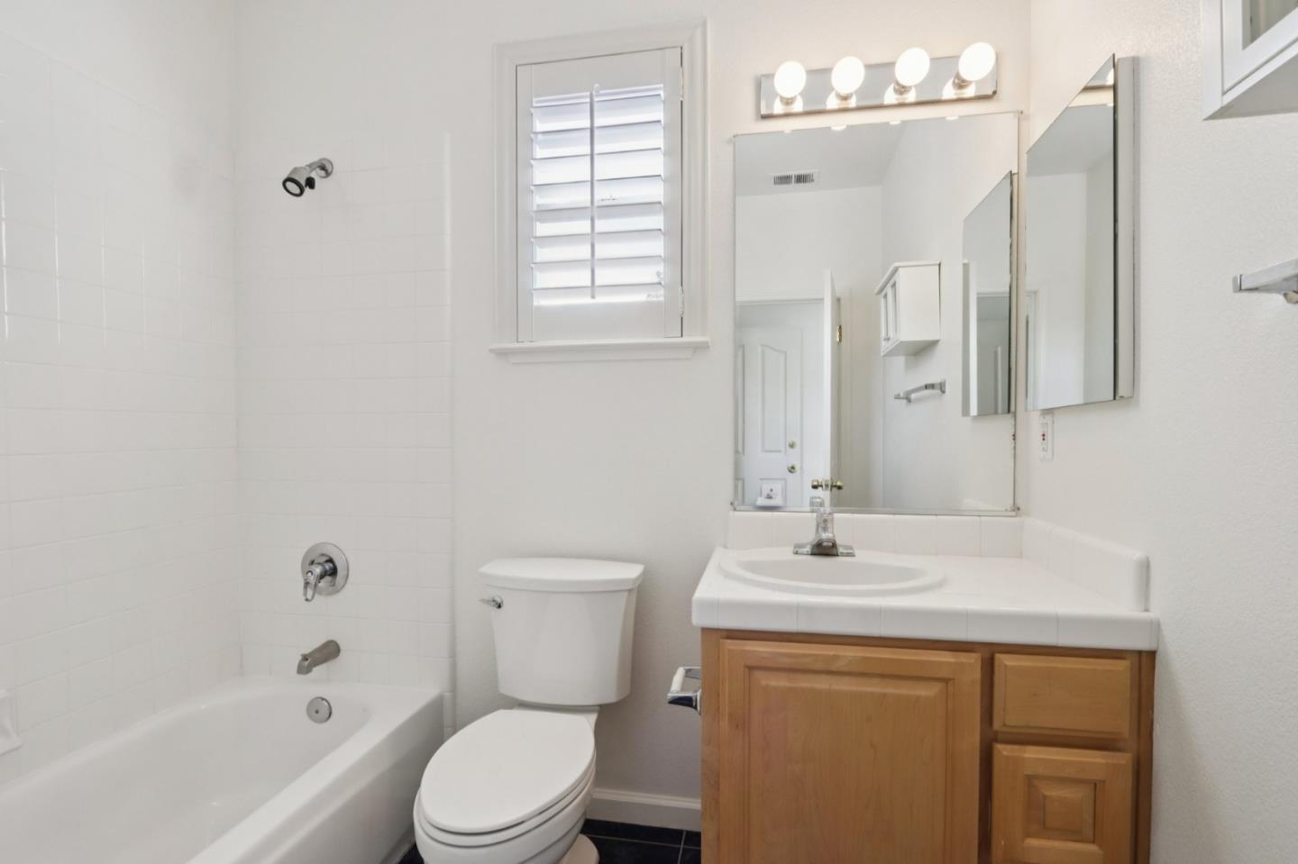 Detail Gallery Image 49 of 66 For 5867 Gleneagles Cir, San Jose,  CA 95138 - 4 Beds | 4/1 Baths