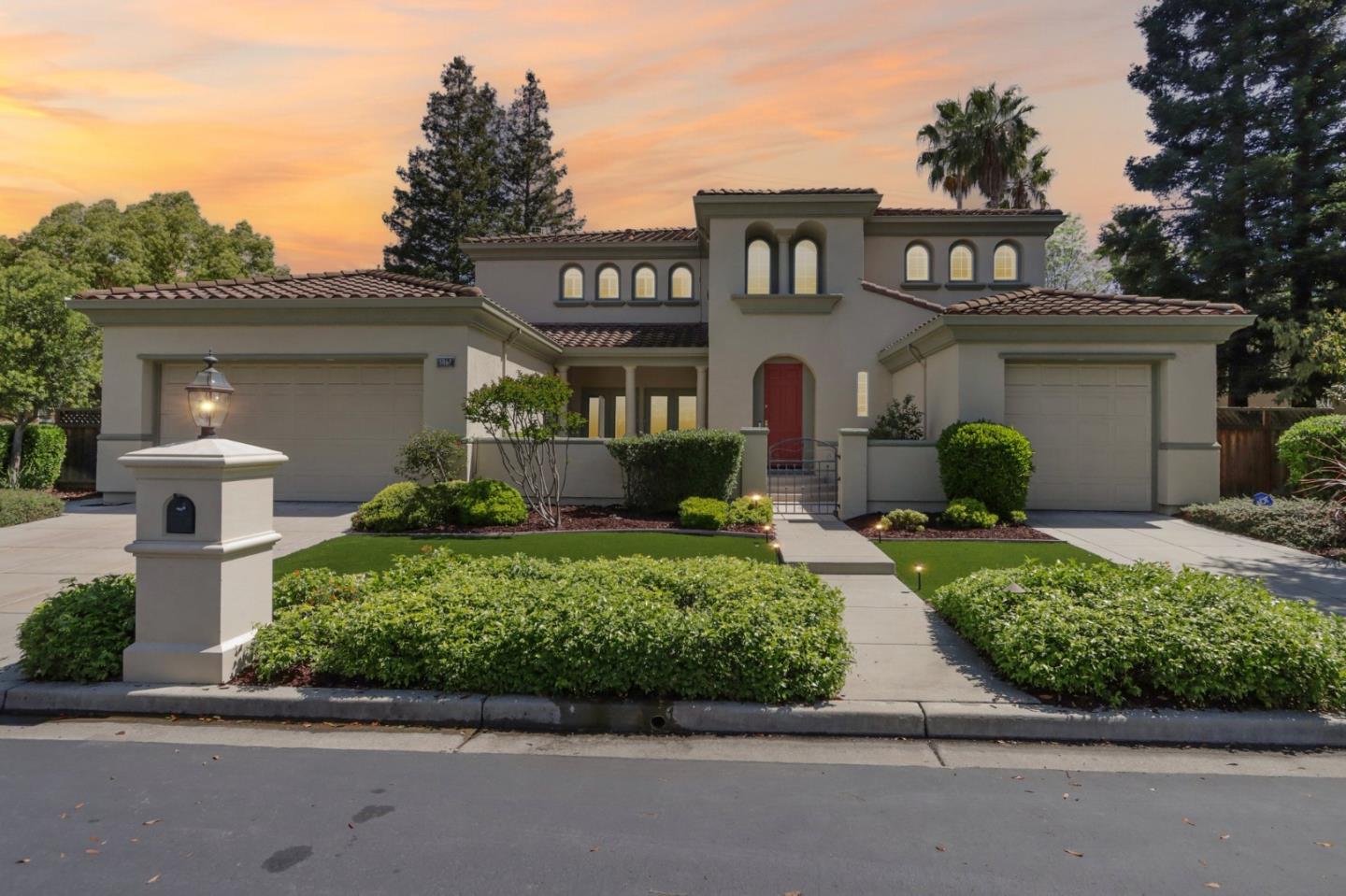 Detail Gallery Image 57 of 66 For 5867 Gleneagles Cir, San Jose,  CA 95138 - 4 Beds | 4/1 Baths