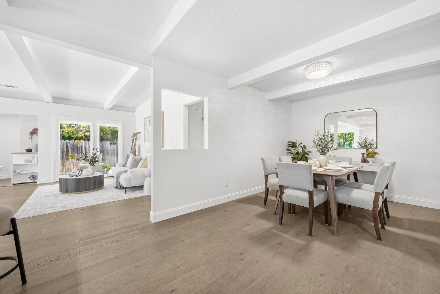 Detail Gallery Image 13 of 75 For 592 Sunnymount Ave, Sunnyvale,  CA 94087 - 5 Beds | 3 Baths