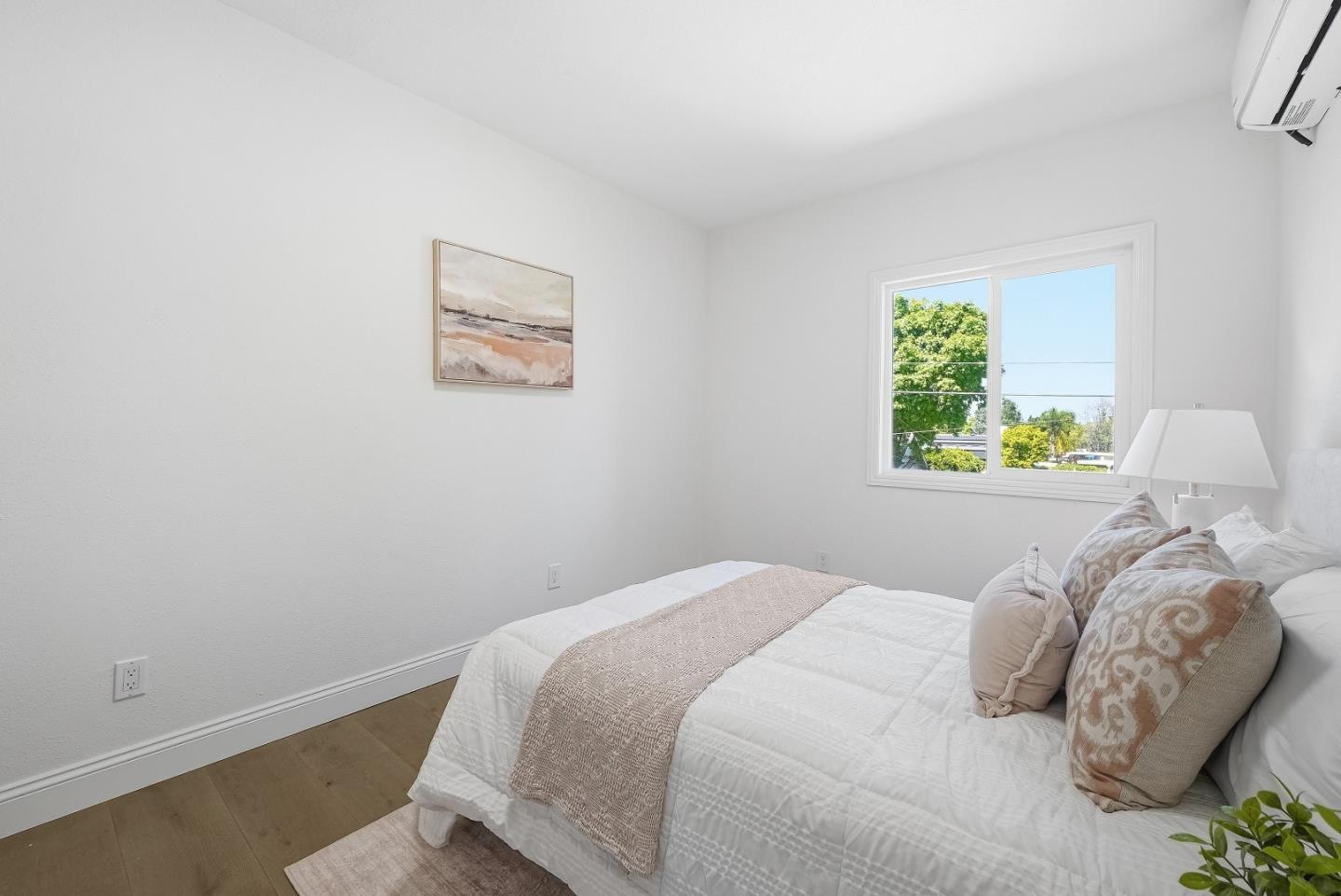 Detail Gallery Image 28 of 75 For 592 Sunnymount Ave, Sunnyvale,  CA 94087 - 5 Beds | 3 Baths