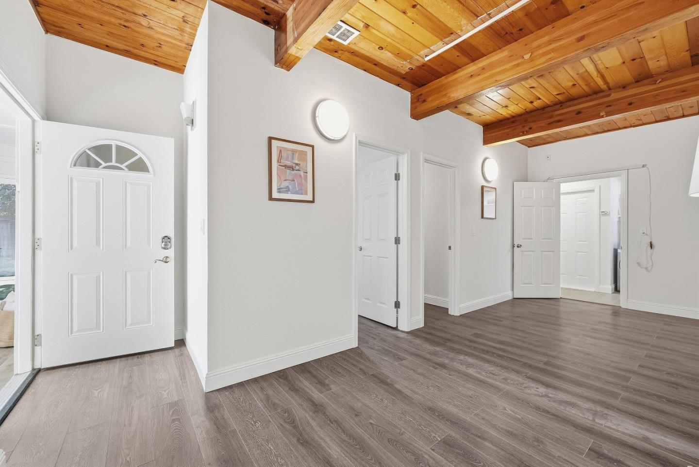 Detail Gallery Image 34 of 75 For 592 Sunnymount Ave, Sunnyvale,  CA 94087 - 5 Beds | 3 Baths