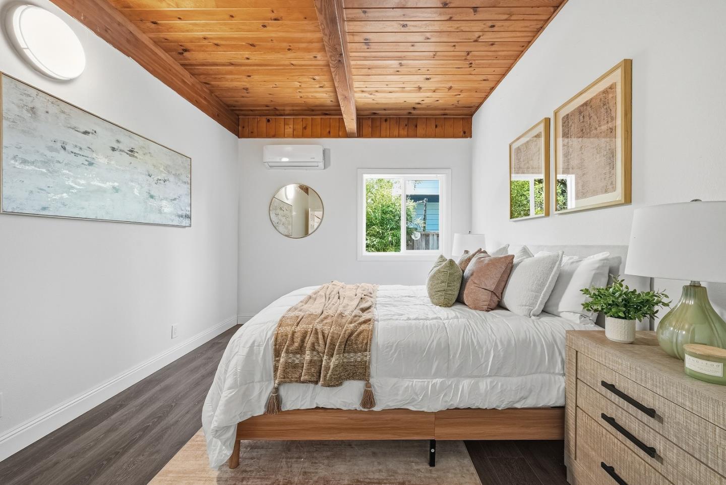 Detail Gallery Image 38 of 75 For 592 Sunnymount Ave, Sunnyvale,  CA 94087 - 5 Beds | 3 Baths