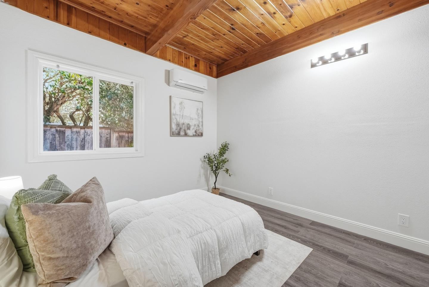 Detail Gallery Image 41 of 75 For 592 Sunnymount Ave, Sunnyvale,  CA 94087 - 5 Beds | 3 Baths