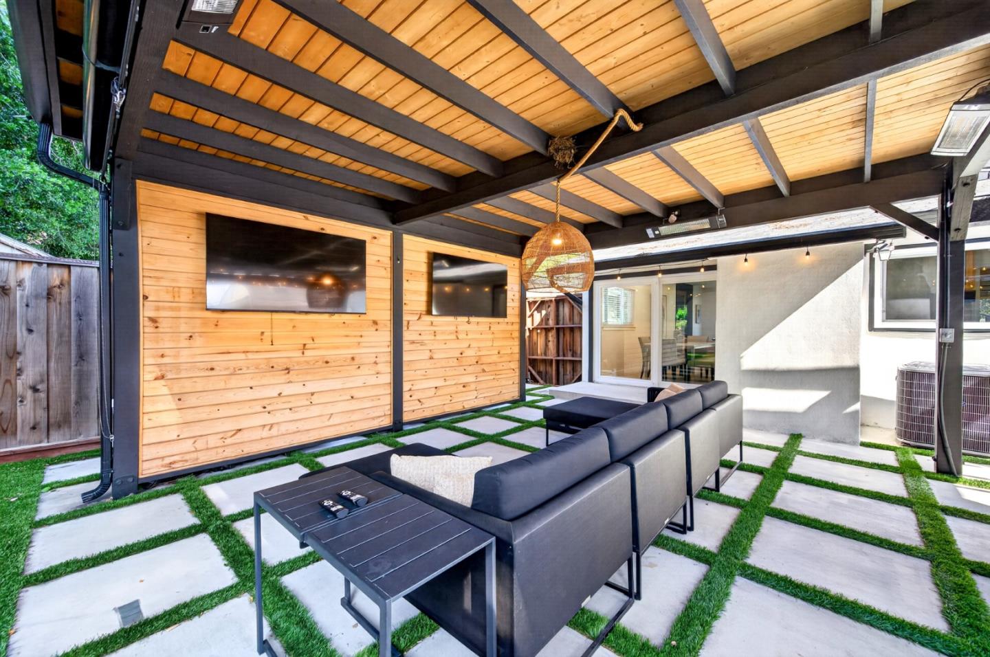 Detail Gallery Image 41 of 48 For 2089 Laurelei Ave, San Jose,  CA 95128 - 3 Beds | 1 Baths