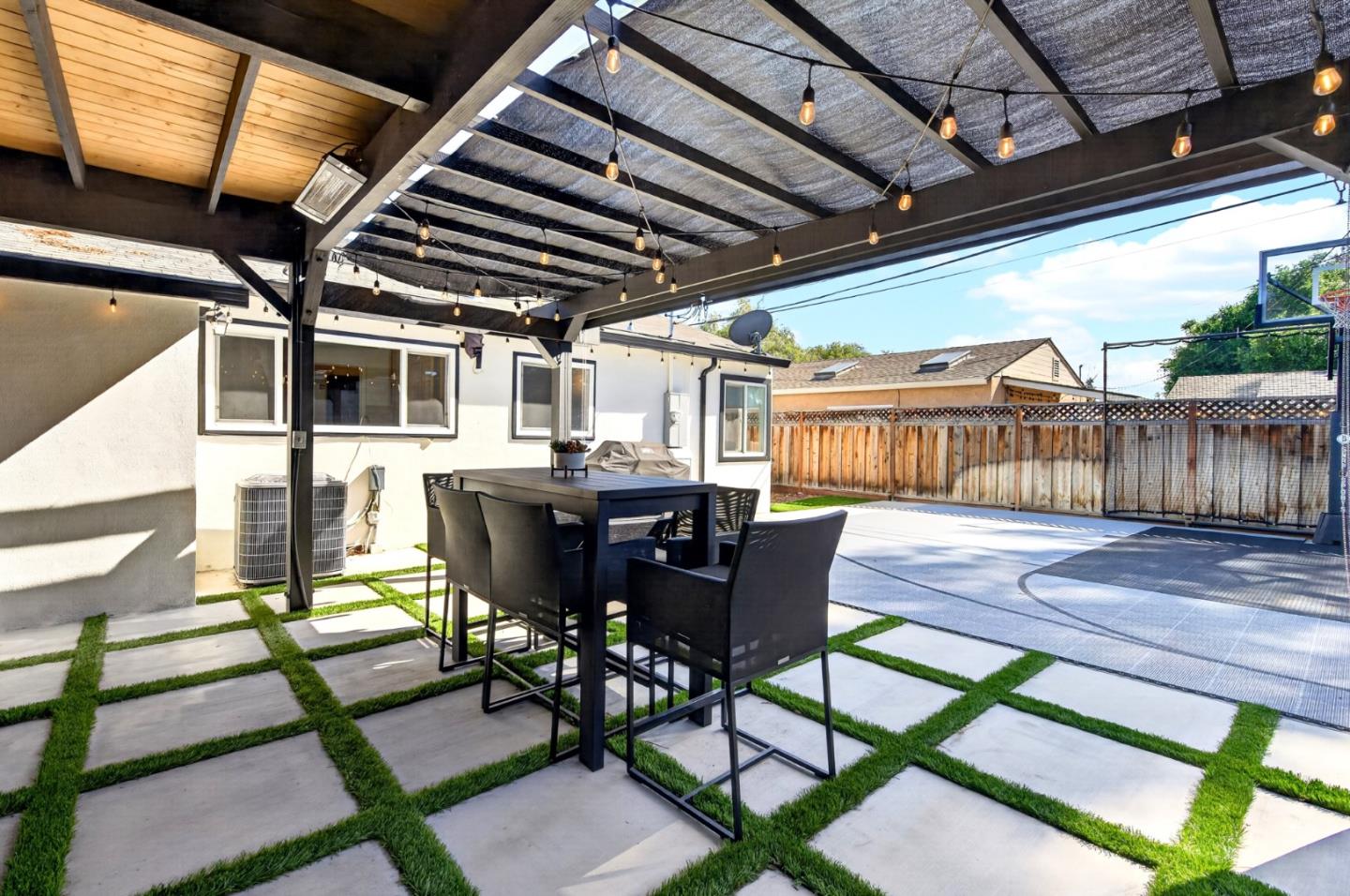 Detail Gallery Image 42 of 48 For 2089 Laurelei Ave, San Jose,  CA 95128 - 3 Beds | 1 Baths