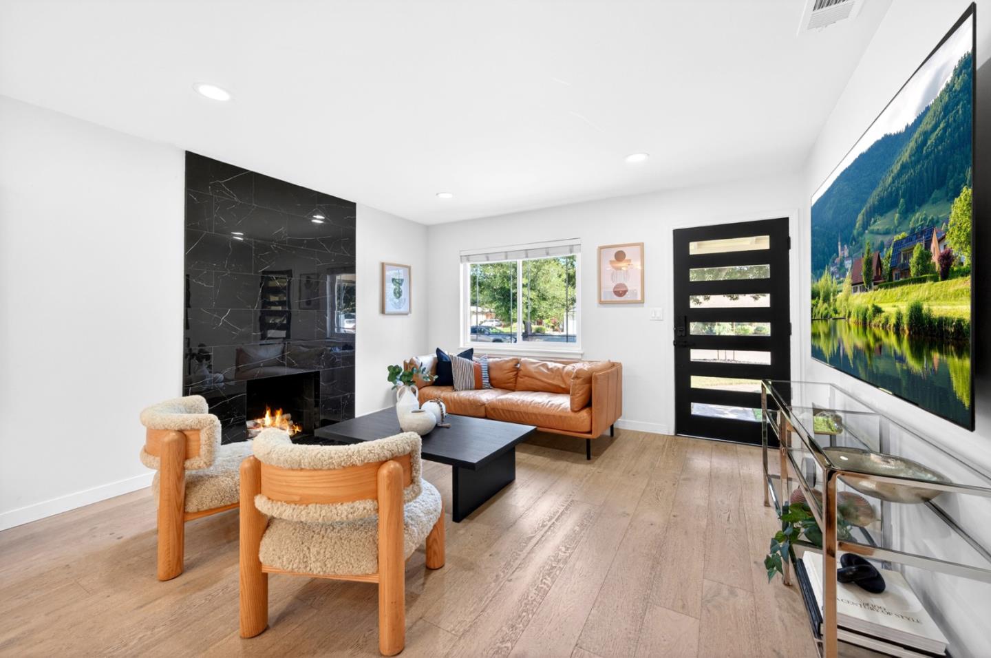 Detail Gallery Image 7 of 48 For 2089 Laurelei Ave, San Jose,  CA 95128 - 3 Beds | 1 Baths