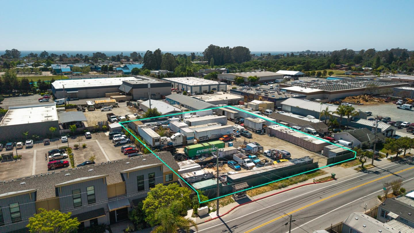 Detail Gallery Image 2 of 20 For 1600 Brommer St, Santa Cruz,  CA 95062 - – Beds | – Baths