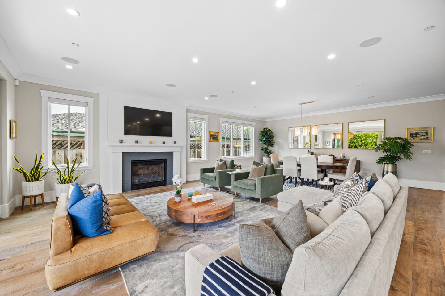 Detail Gallery Image 12 of 37 For 2724 Eaton Ave, San Carlos,  CA 94070 - 5 Beds | 4/1 Baths