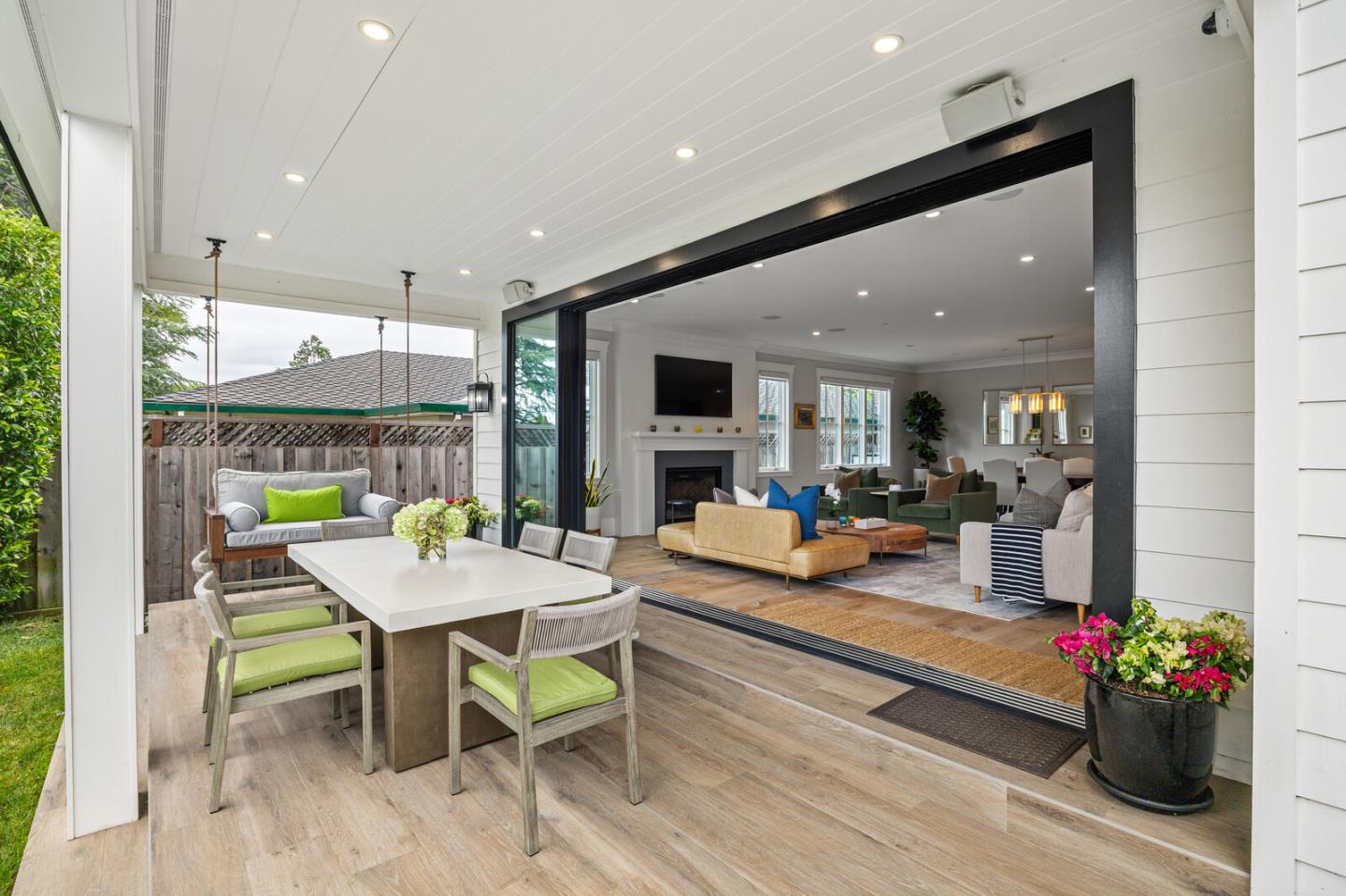 Detail Gallery Image 14 of 37 For 2724 Eaton Ave, San Carlos,  CA 94070 - 5 Beds | 4/1 Baths